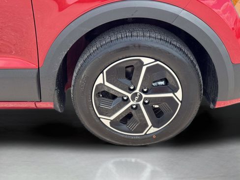 New 2026 Kia Niro EX FWD image 28