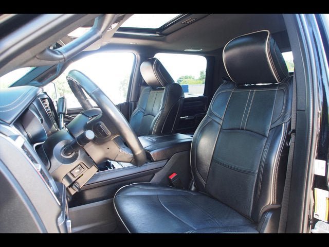 Used 2024 RAM 3500 Limited AWD/4WD image 18