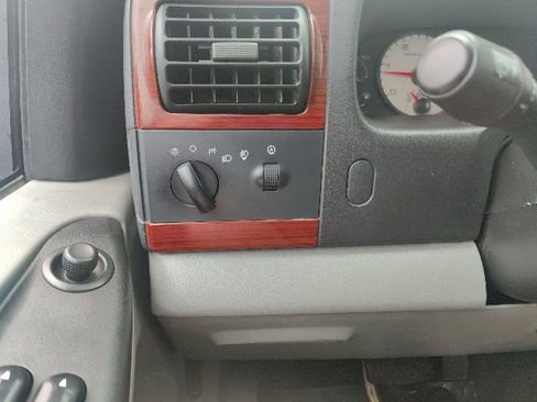 Used 2006 Ford F350 XLT AWD/4WD image 22
