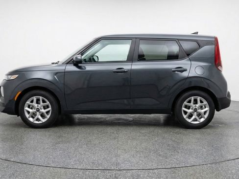 Used 2025 Kia Soul LX w/ LX Technology Package image 5