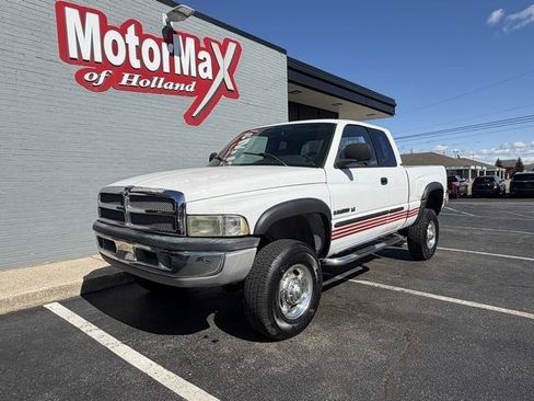 Used 2002 Dodge Ram 2500 Truck 4x4 Quad Cab image 2