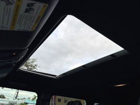 Used 2016 Mercedes-Benz G 63 AMG 4MATIC image 19