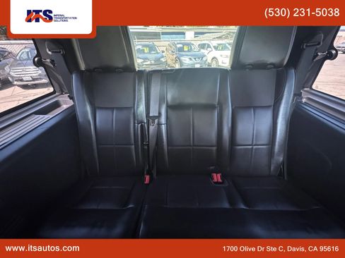 Used 2013 Lincoln Navigator 2WD w/ HD Trailer Tow Pkg image 13