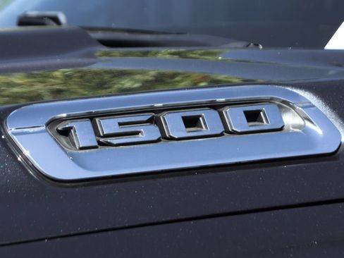 Used 2019 RAM 1500 Big Horn AWD/4WD image 45