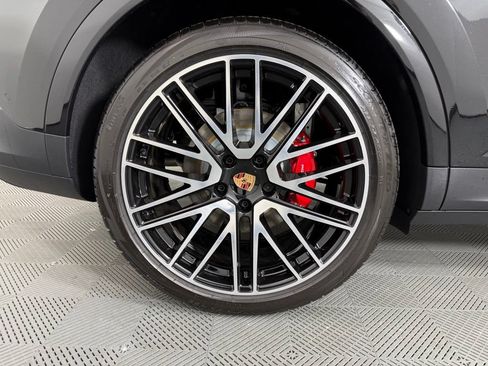 New 2026 Porsche Cayenne S AWD/4WD image 13