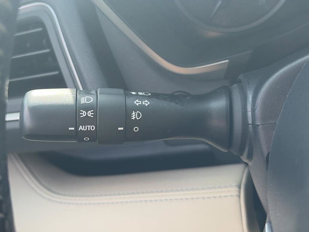 Used 2023 Subaru Ascent Limited AWD/4WD image 10