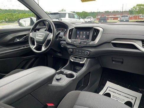 Used 2022 GMC Terrain SLE image 39