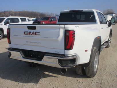New 2026 GMC Sierra 3500 SLT w/ SLT Premium Package