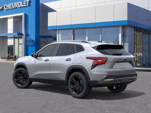 New 2026 Chevrolet Trax ACTIV FWD image 3