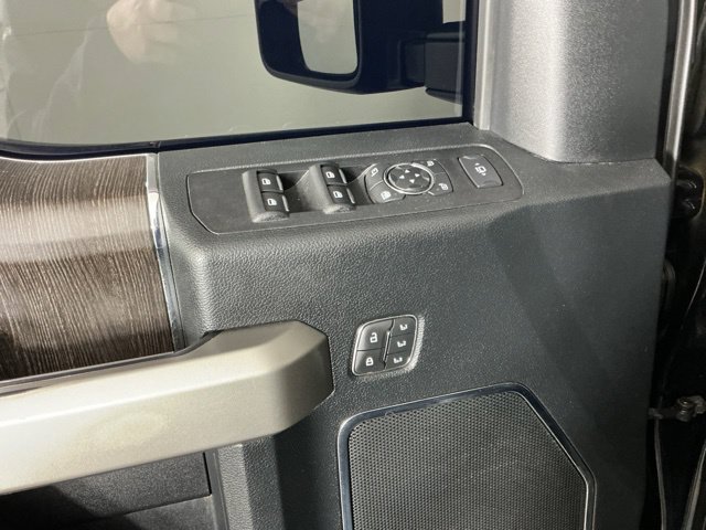 Used 2020 Ford F350 Lariat AWD/4WD image 14