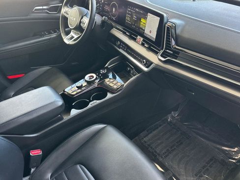 Used 2023 Kia Sportage SX Prestige image 16