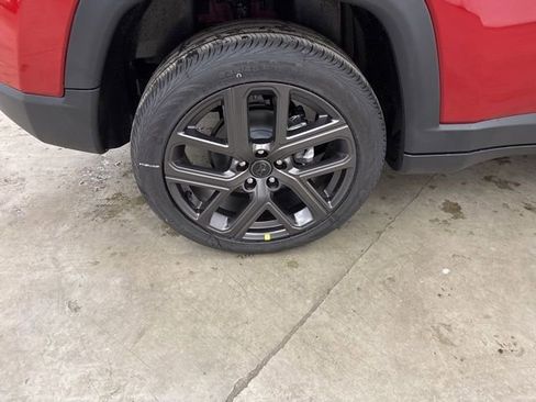 New 2026 Jeep Compass Latitude image 22