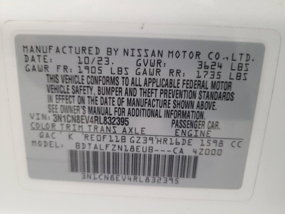 Used 2024 Nissan Versa SV w/ Trunk Package FWD image 33