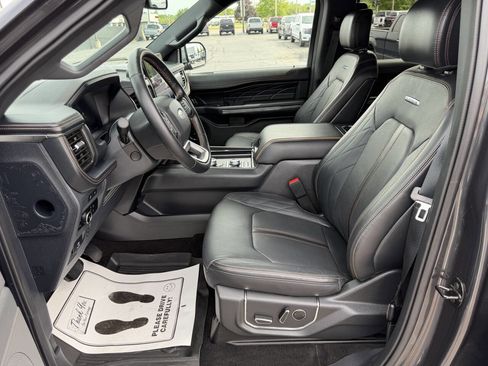 Used 2023 Ford Expedition Max Platinum AWD/4WD image 10