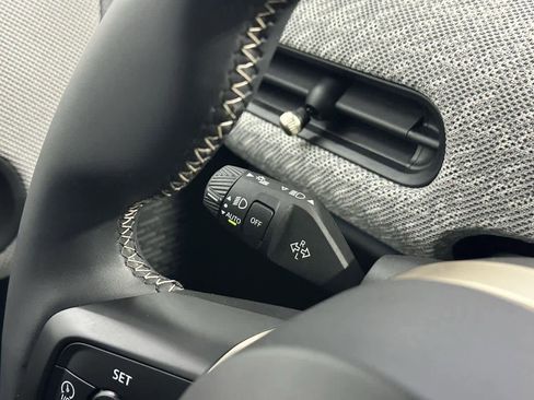 Certified 2025 MINI Cooper 2-Door Hardtop image 15