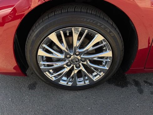 Used 2019 Lexus ES 350 w/ Premium Package FWD image 8