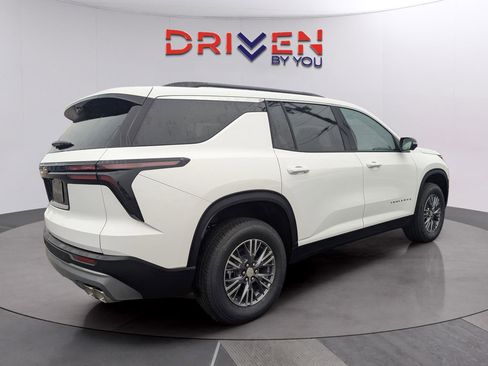 New 2026 Chevrolet Traverse LT image 5