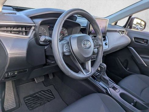 Certified 2024 Toyota Corolla Cross LE image 10