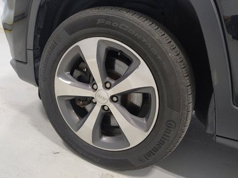 Used 2019 Jeep Cherokee Limited AWD/4WD image 31