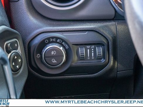 Certified 2020 Jeep Gladiator Sport w/ Quick Order Package 24S image 29