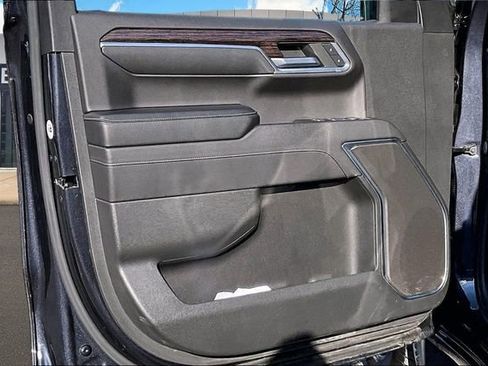 Used 2023 GMC Sierra 1500 Elevation image 17