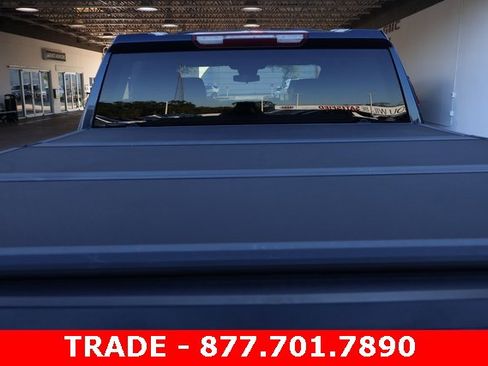Certified 2022 GMC Sierra 1500 SLE image 16