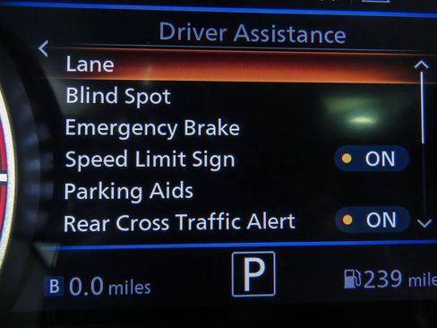 Used 2022 Nissan Sentra SR w/ Trunk Package image 24