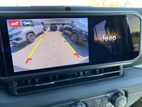 New 2026 Jeep Wrangler Unlimited Sahara AWD/4WD image 12