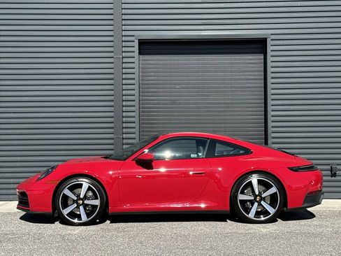 Used 2025 Porsche 911 Carrera image 10