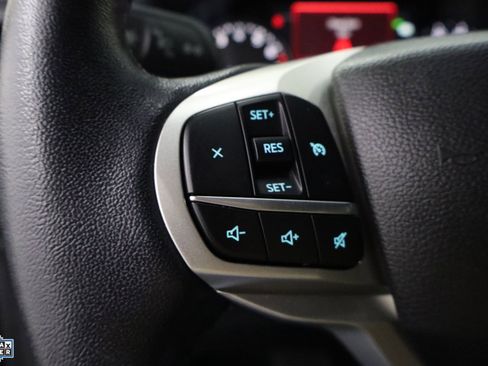 Certified 2023 Ford Explorer XLT image 17