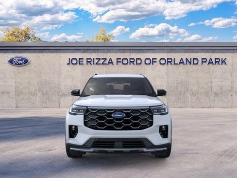 New 2026 Ford Explorer Platinum w/ LUX Leather Package AWD/4WD image 6