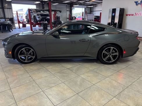 Used 2025 Ford Mustang Premium RWD image 2