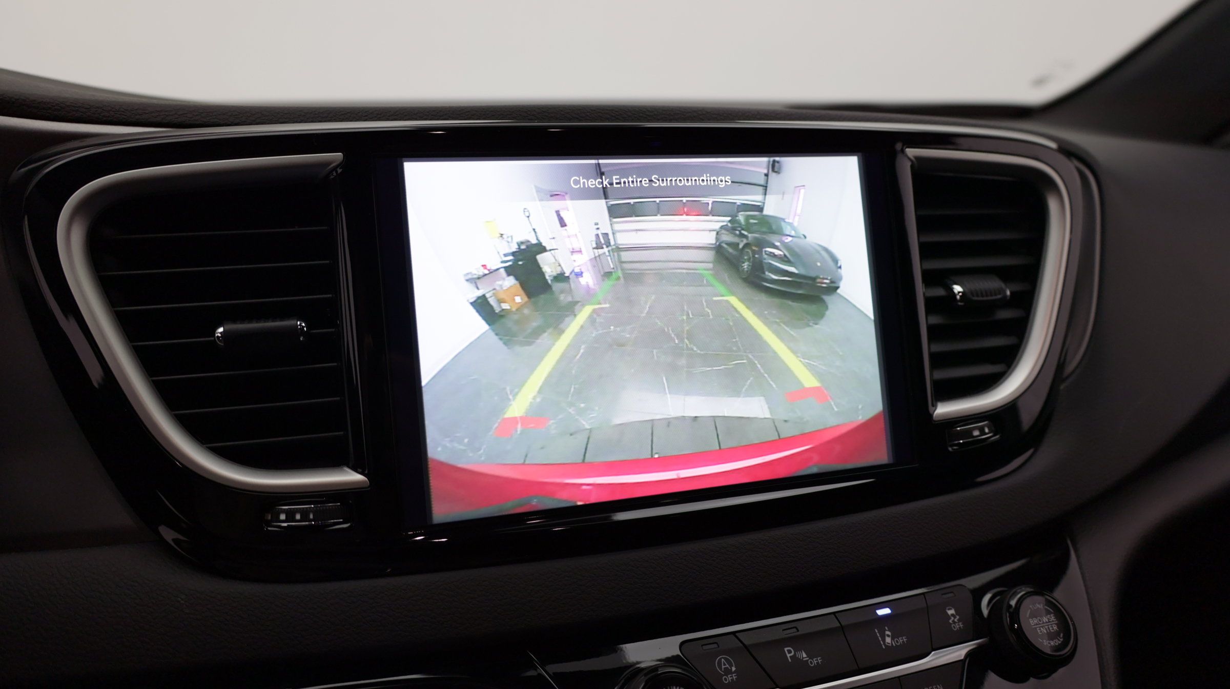 Used 2026 Chrysler Pacifica Select FWD image 24