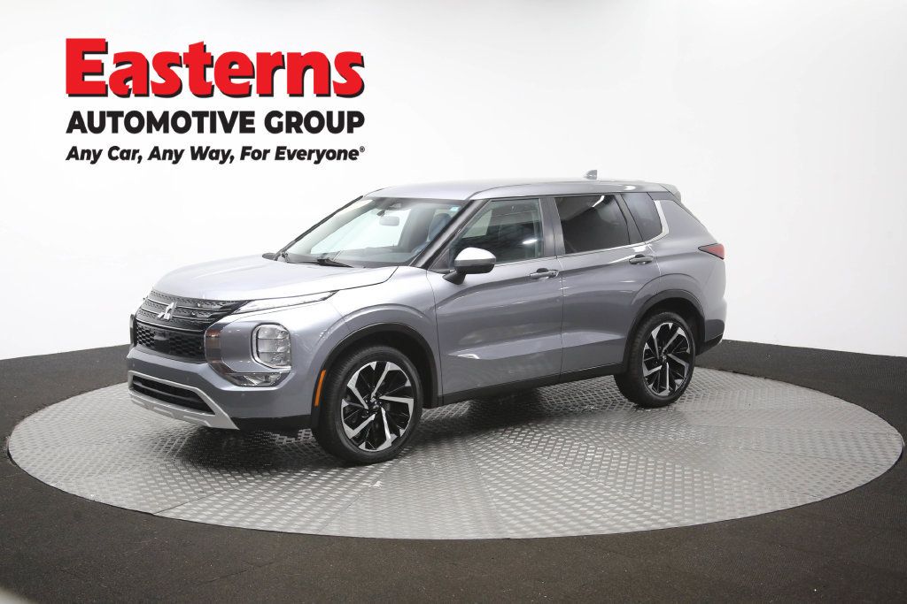 Used 2024 Mitsubishi Outlander SE FWD image 57
