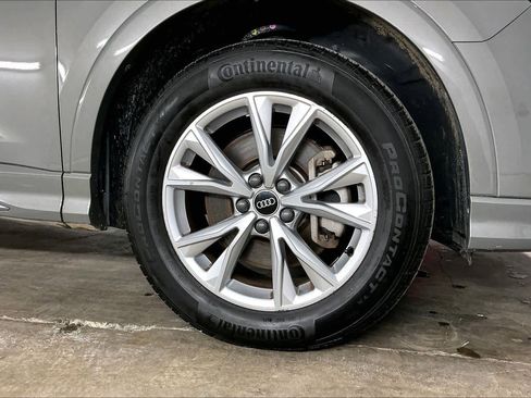 Used 2023 Audi Q3 2.0T Premium w/ Convenience Package image 12