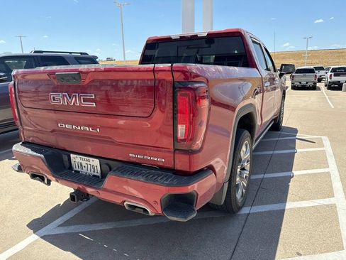 Used 2024 GMC Sierra 1500 Denali AWD/4WD image 7