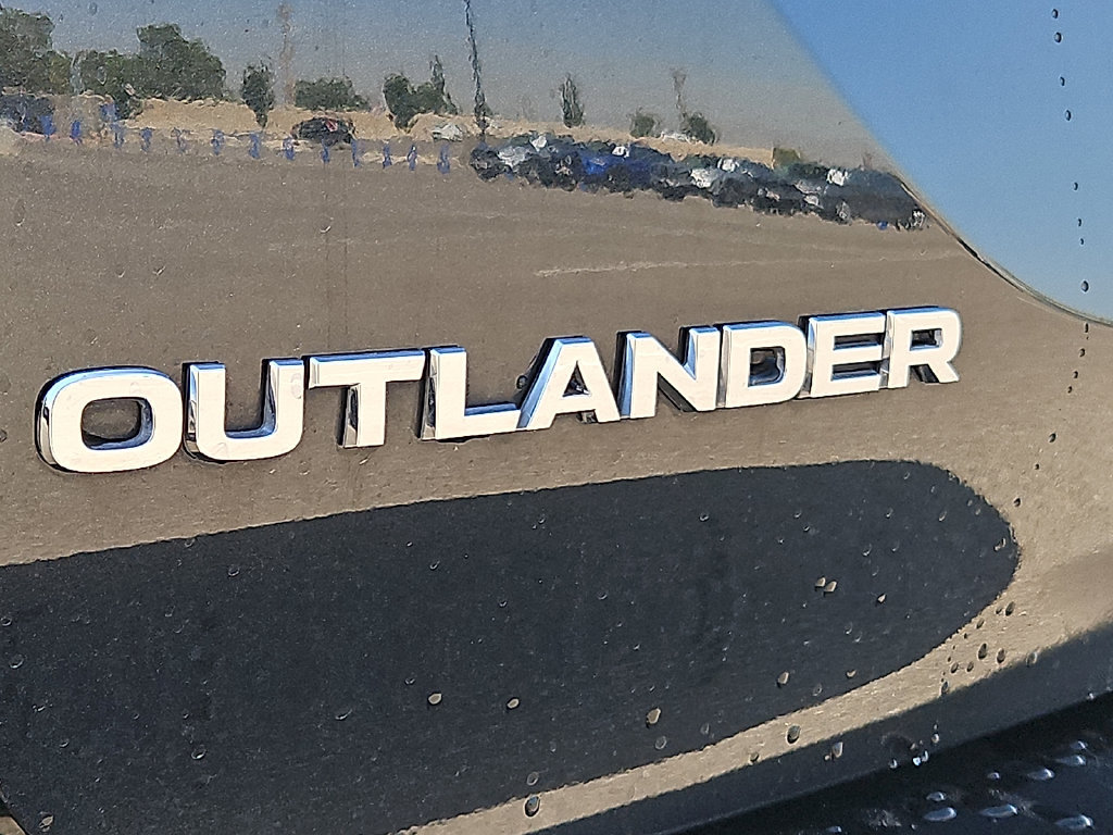 Used 2024 Mitsubishi Outlander SE AWD/4WD image 12