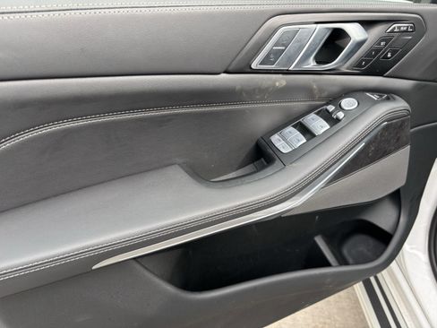 Used 2026 BMW X7 xDrive40i image 14