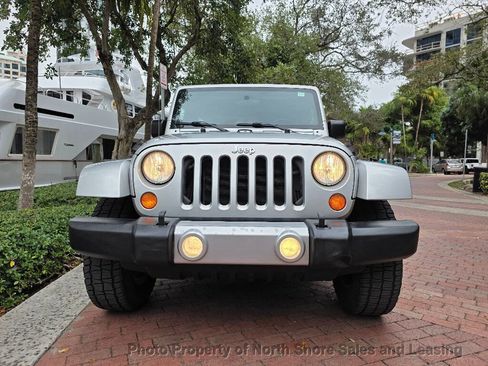 Used 2008 Jeep Wrangler Unlimited Sahara w/ Dual Top Group image 69
