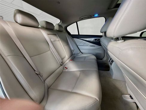 Used 2017 INFINITI Q50 3.0t Premium w/ Cargo Package (L95) RWD image 22