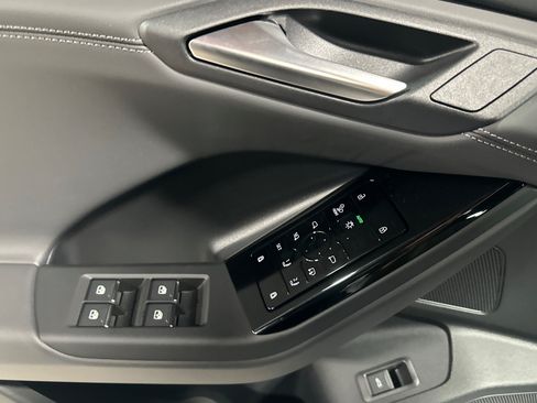 New 2027 Audi Q6 e-tron Premium Plus AWD/4WD image 10