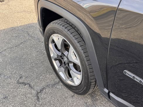 Used 2019 Jeep Compass Limited image 30