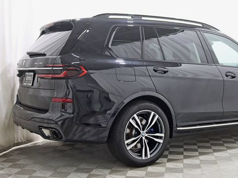 Used 2023 BMW X7 xDrive40i w/ M Sport Package AWD/4WD image 10