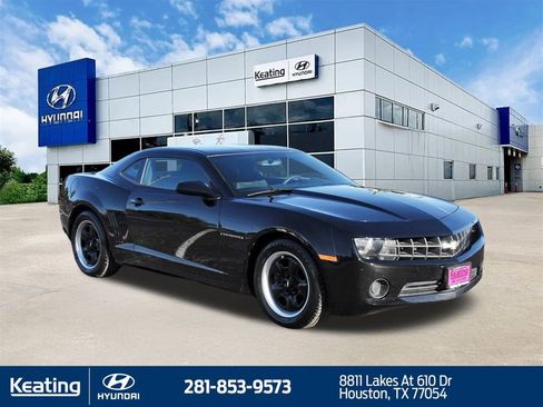 Used 2013 Chevrolet Camaro LS image 3