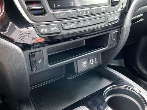 Certified 2020 Honda Ridgeline RTL-E image 32