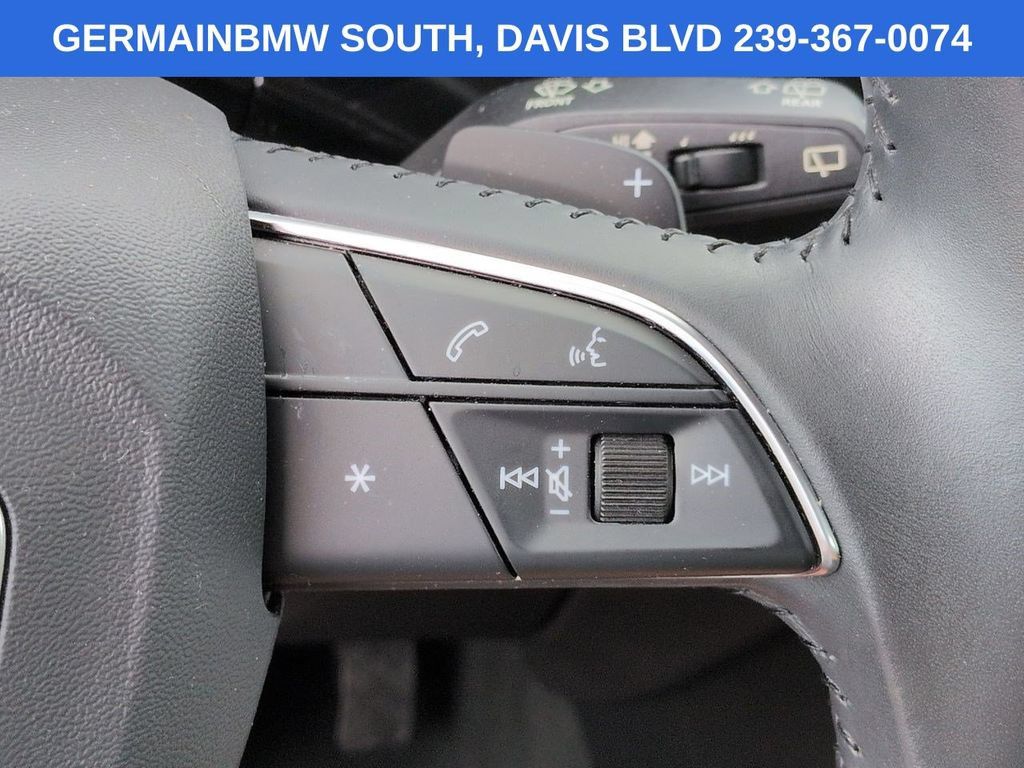 Used 2020 Audi Q8 Premium Plus w/ Premium Plus Package AWD/4WD image 29