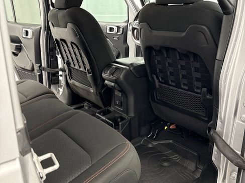 Used 2021 Jeep Wrangler Unlimited Rubicon w/ Uconnect 4C Nav & Sound Group AWD/4WD image 33