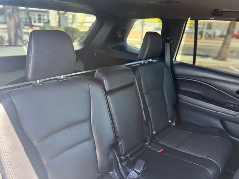 Used 2023 Honda Passport Elite image 18