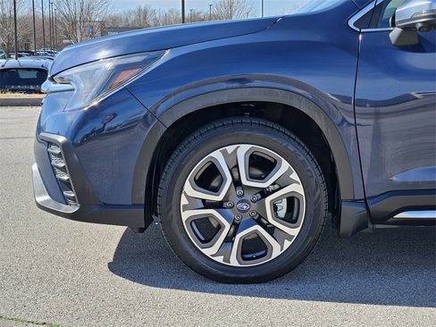 Used 2023 Subaru Ascent Touring image 6