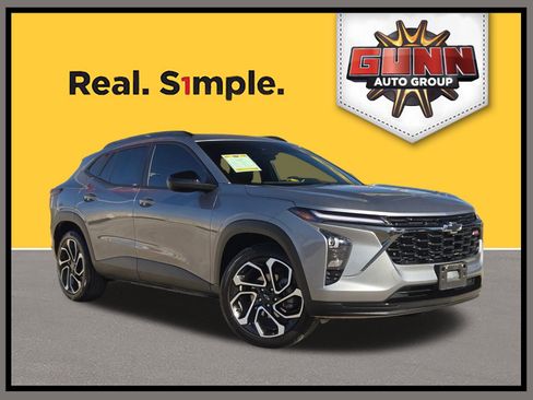 Used 2025 Chevrolet Trax RS w/ Sunroof Package image 1